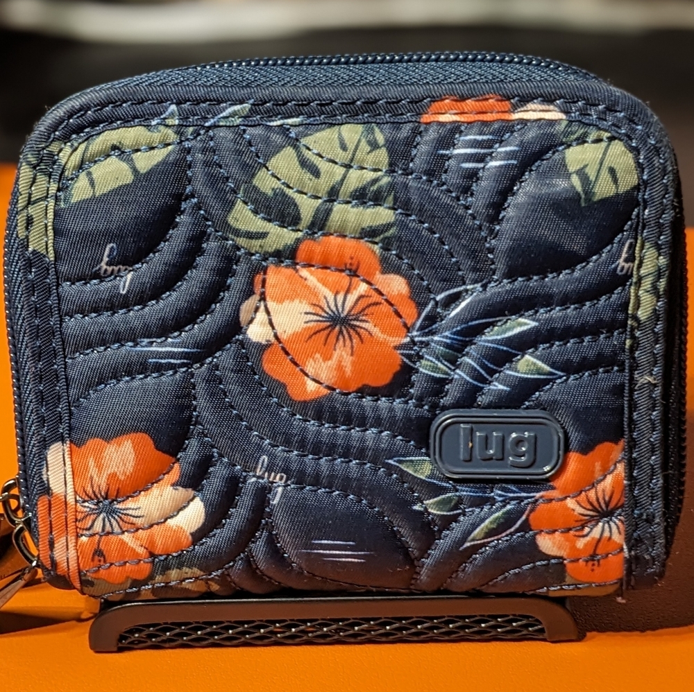 Lug Splits Compact RFID Wallet - Aloha Navy, LIKE NEW ✨DISCONTINUED!✨